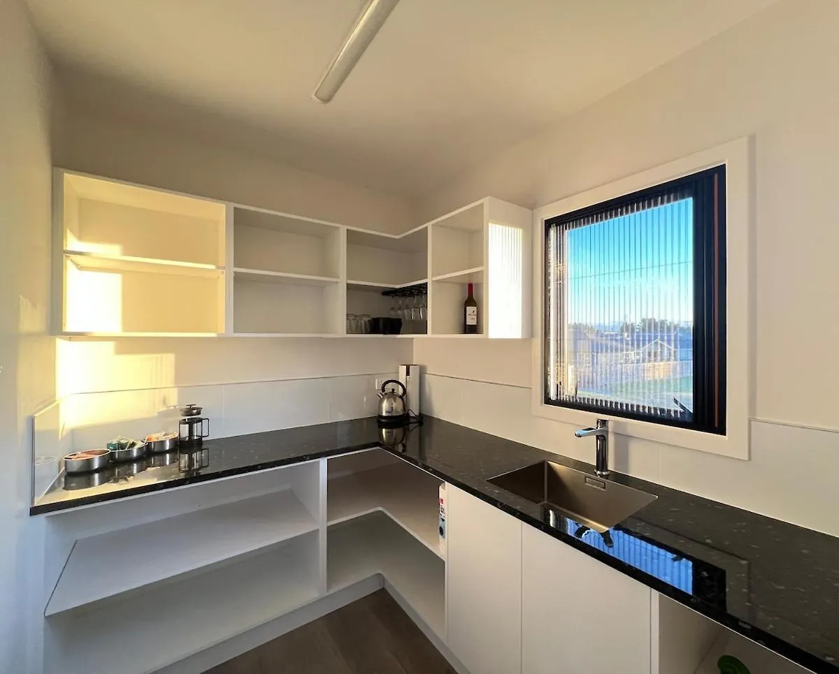 Holiday home Your Home In Lake Taupo With Water And Mountain View